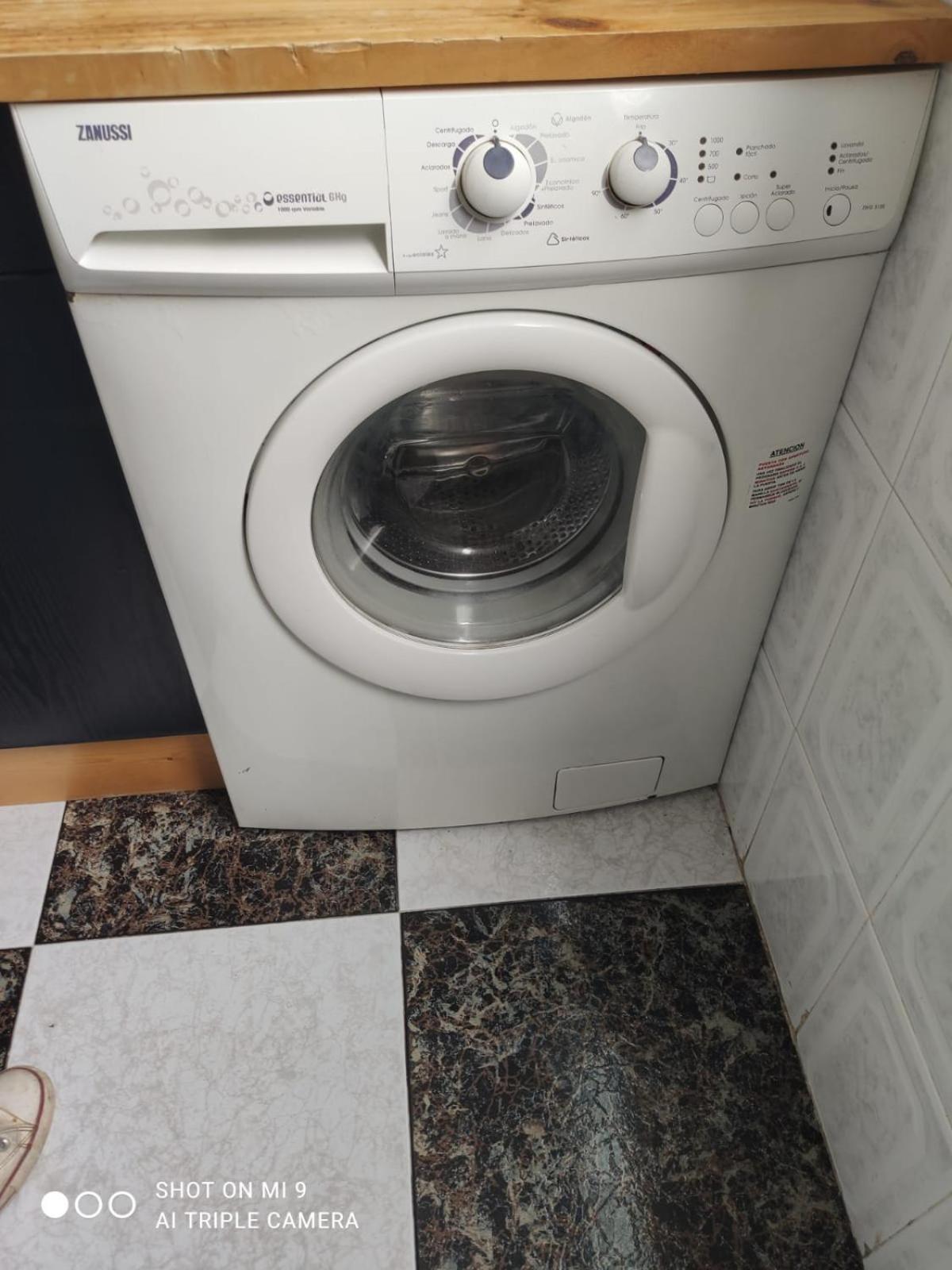 Habitacion 3 - 3 Planta Sin Ascensor En Piso Compartido No Es Piso Entero! 푸엔히롤라 외부 사진