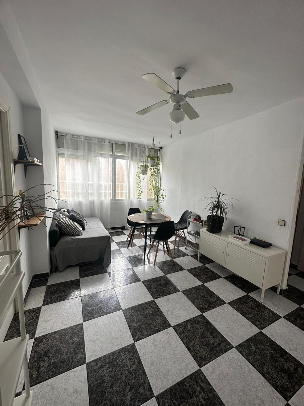Habitacion 3 - 3 Planta Sin Ascensor En Piso Compartido No Es Piso Entero! 푸엔히롤라 외부 사진